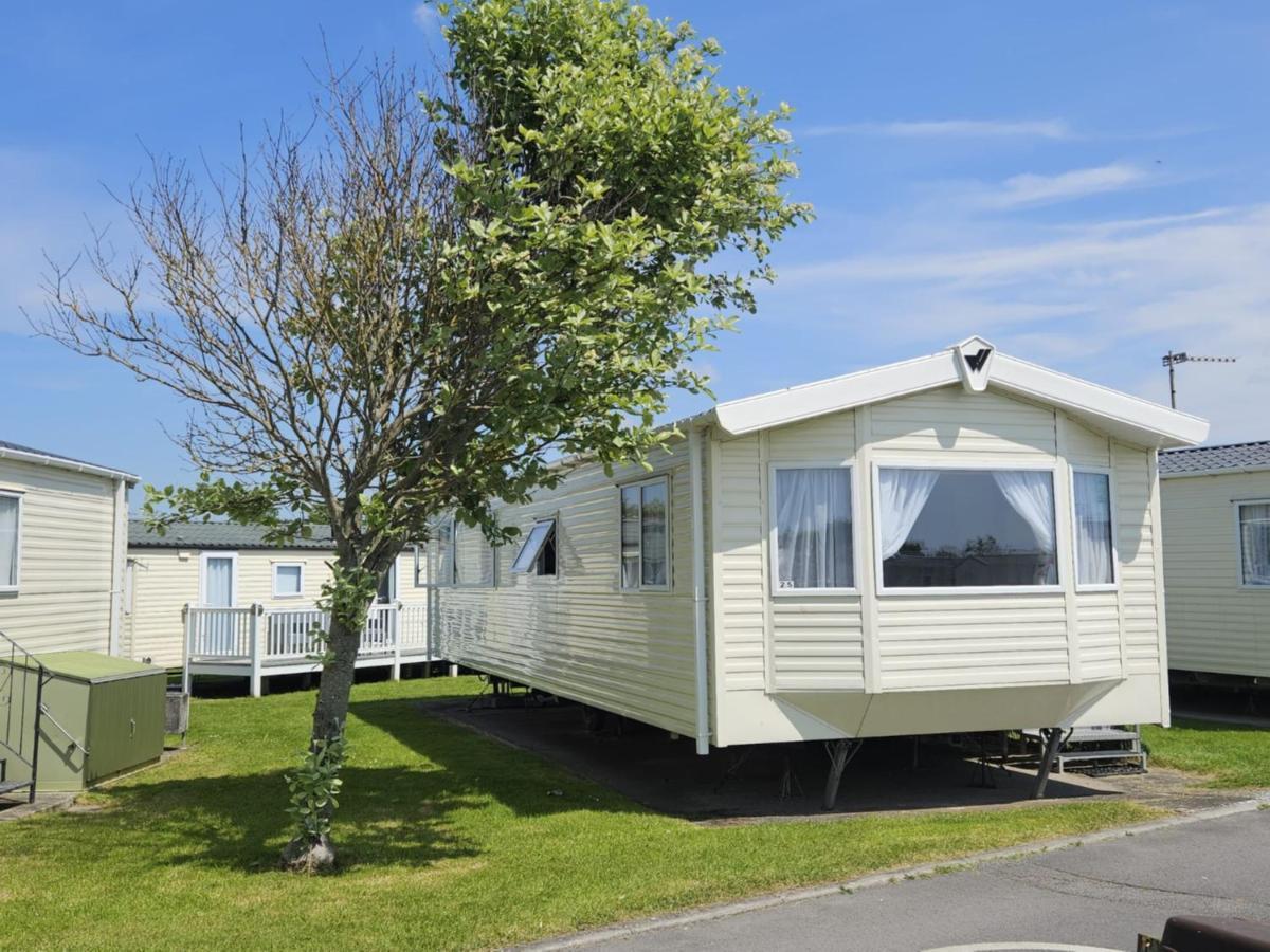6 Berth On John Fowlers Villa Berrow Bagian luar foto